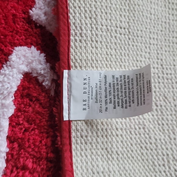 Nwt Rae Dunn Magenta Merry Christmas bathroom mat rug red white Holiday - Picture 4 of 6